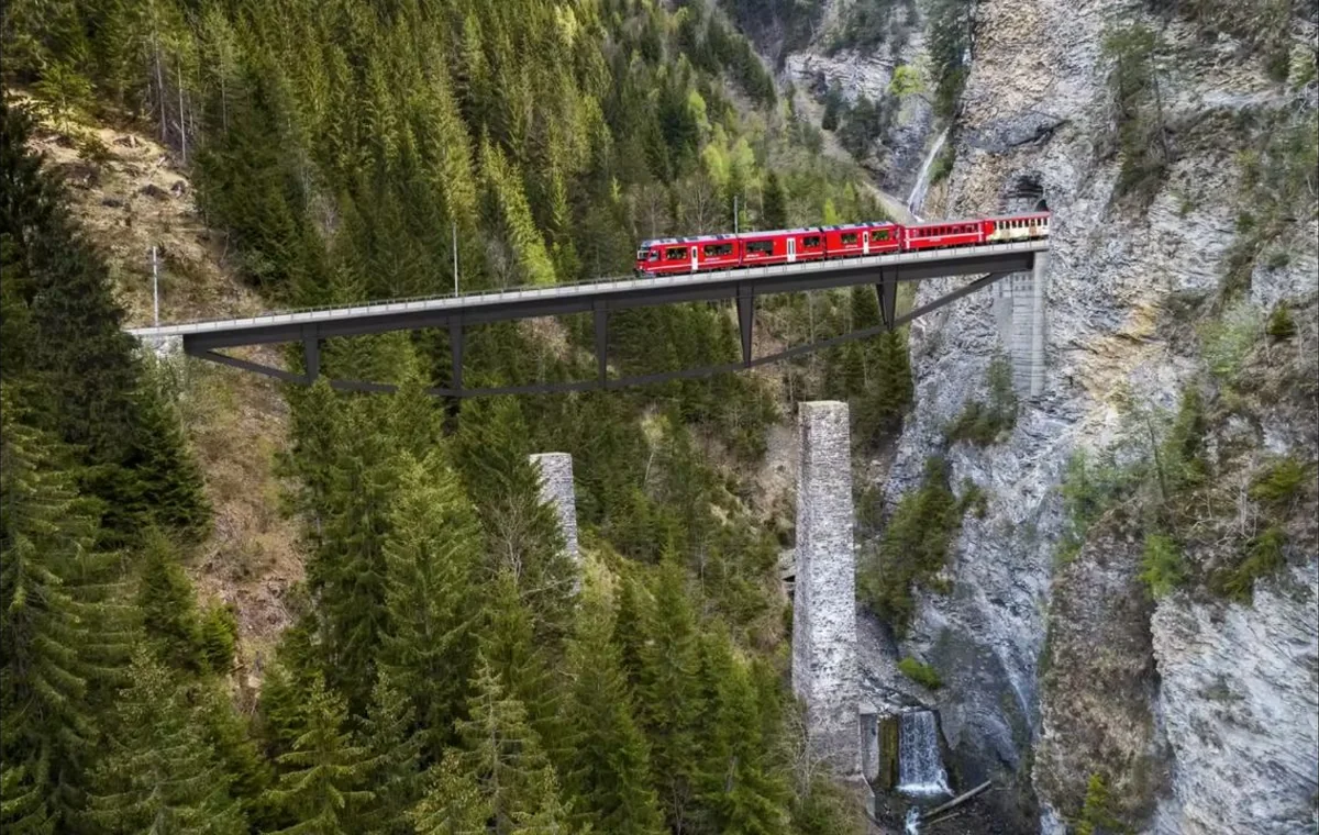 New railway bridge Castielerviaduct, Arosa — Bocad reference project